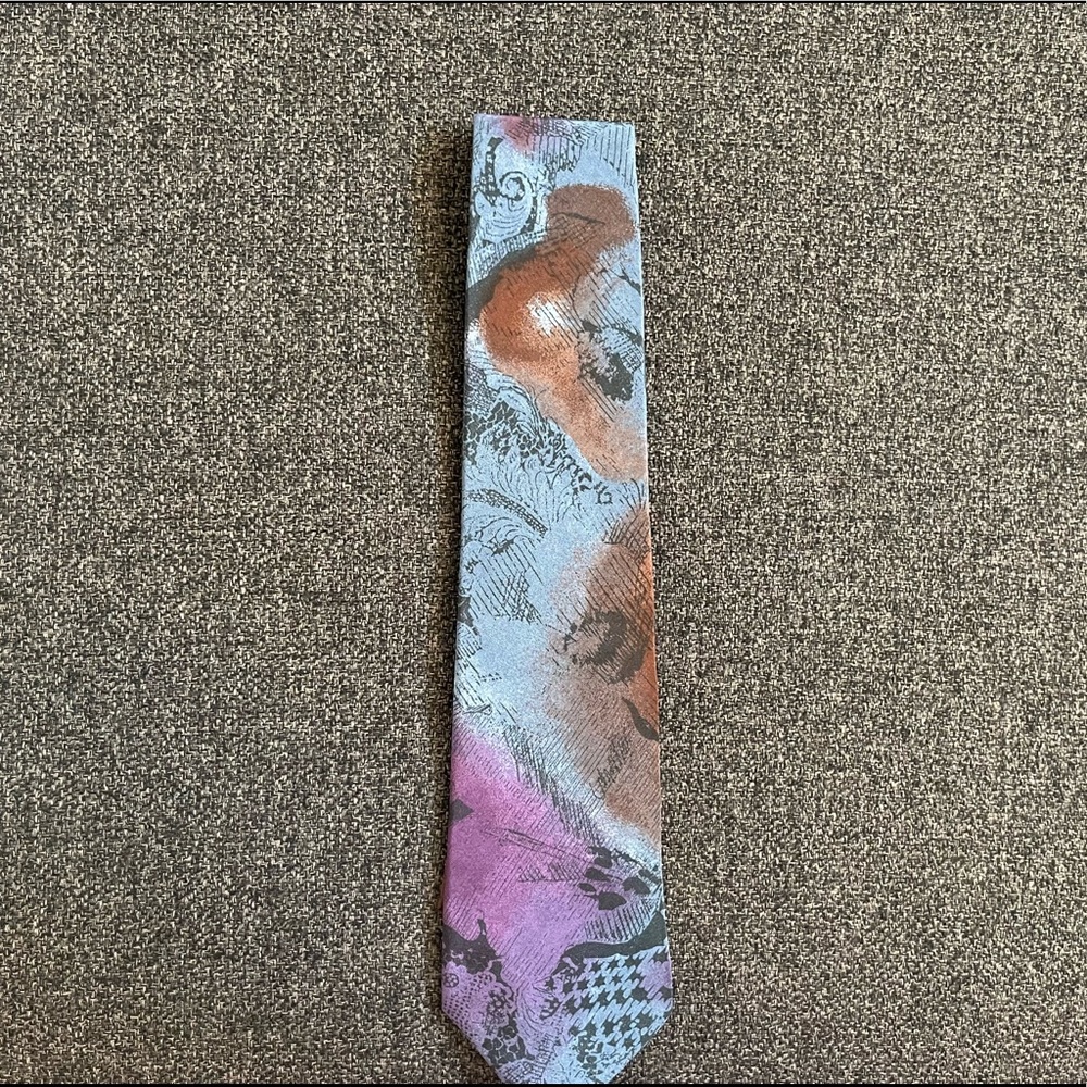 •Vintage Bugle Boy Tie•